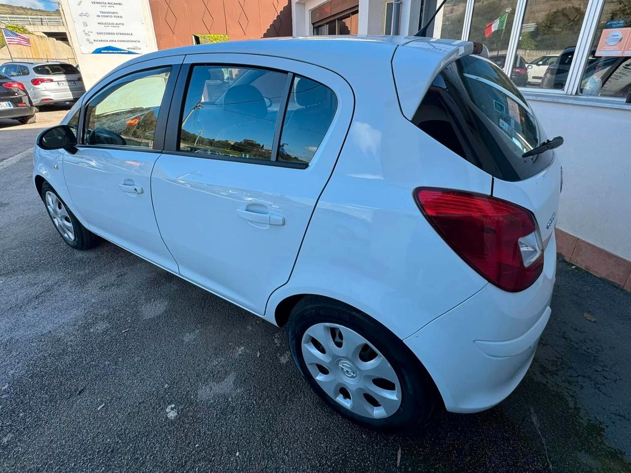 Opel Corsa 1.2 85CV 5 porte GPL-TECH One