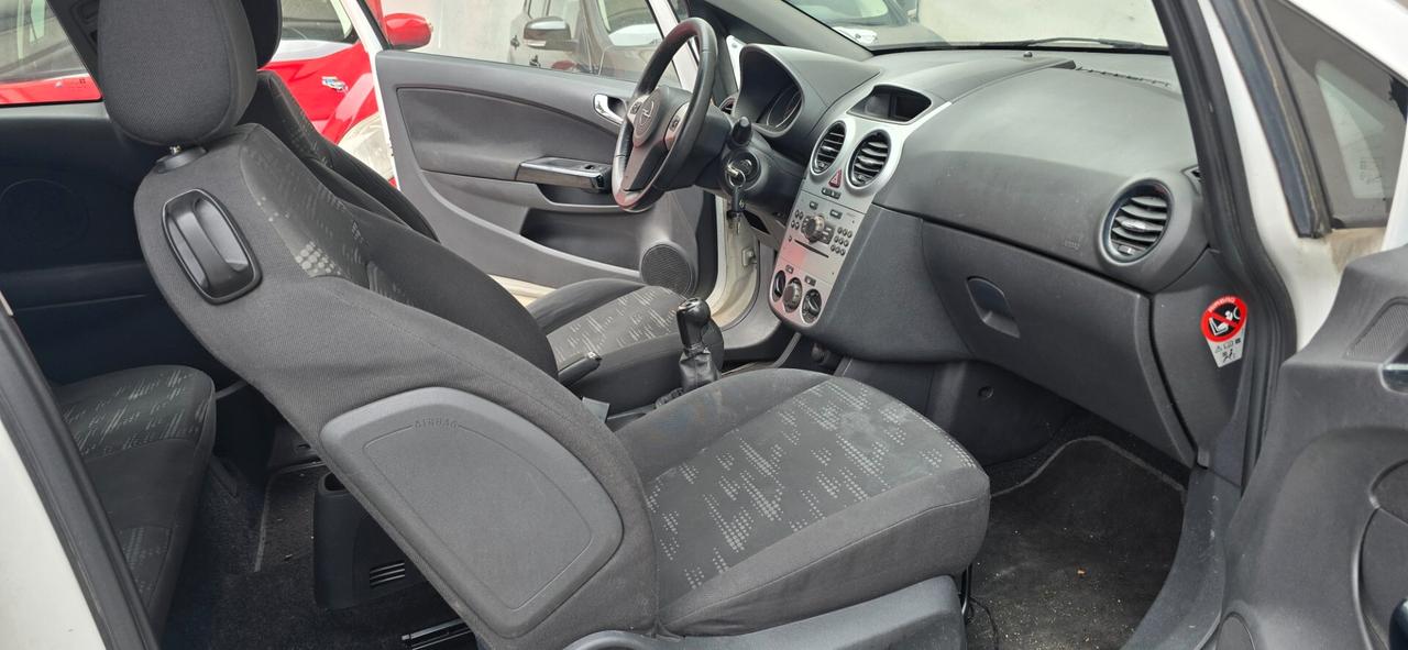Opel Corsa 1.2 85CV 3 gas va. Sempre ok patentati