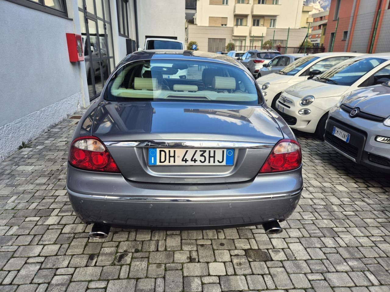 Jaguar S-Type 2.7 diesel V6 Executive- cambio auto