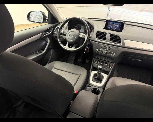 AUDI Q3 2.0 TDI 120 CV Business