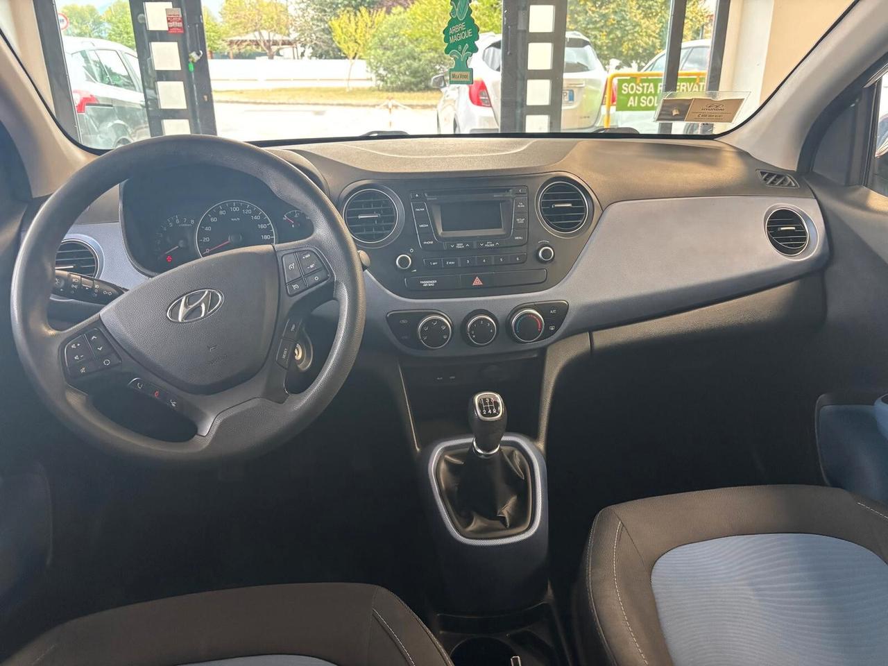 HYUNDAI I10 ANNO 2014 BZ 1.0 ADATTA NEOPATENTATI KM 100 MILA