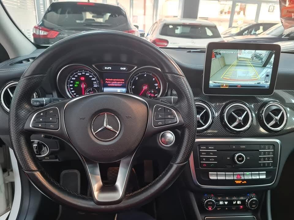 Mercedes-benz GLA 200 d Automatic 4Matic Premium
