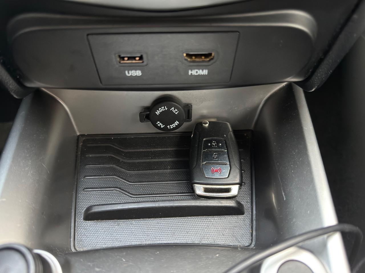 Ssangyong Tivoli 1.6 2WD ADATTA A NEOPATENTATI