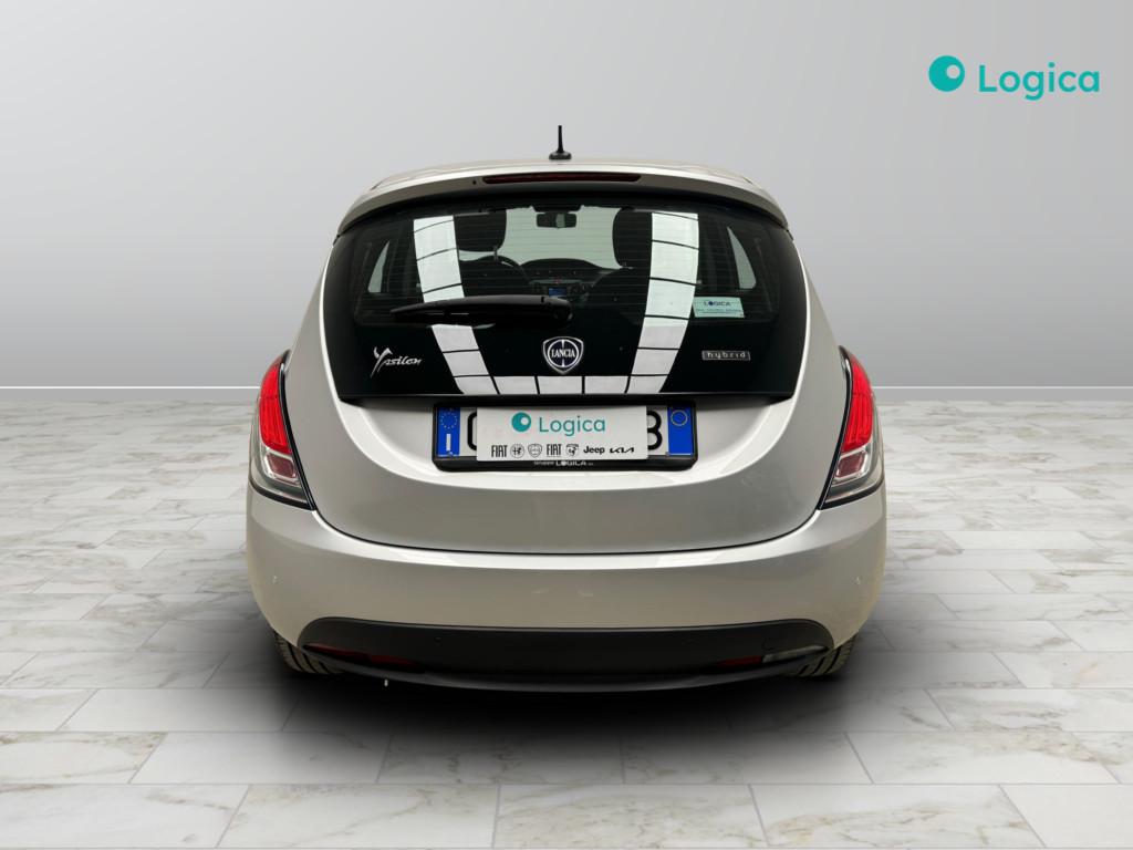 LANCIA Ypsilon III 2021 - Ypsilon 1.0 firefly hybrid Silver s&s 70c