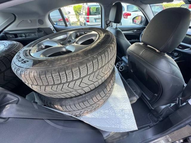 Alfa Romeo Stelvio 2.2 t Business rwd 180cv auto