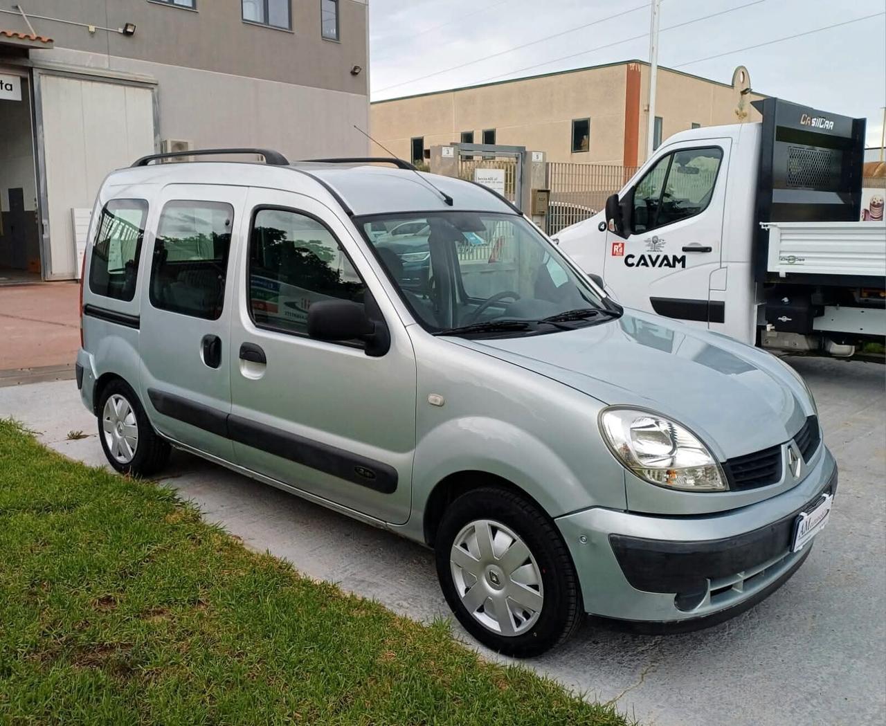 Renault Kangoo 1.2 75 CV *allestimento disabili