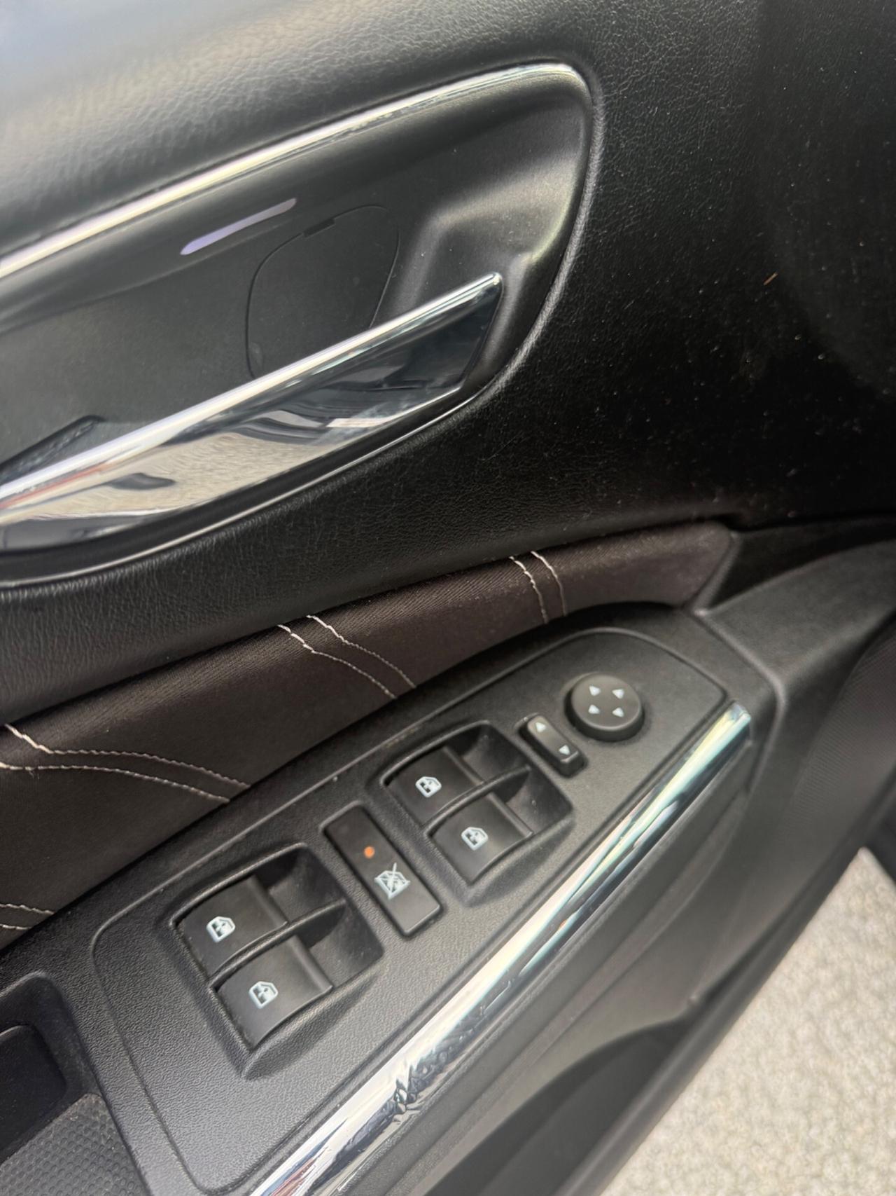 Lancia Delta Diesel 1.6 MTJ UNIPROPRIETÀ neopatentati ok