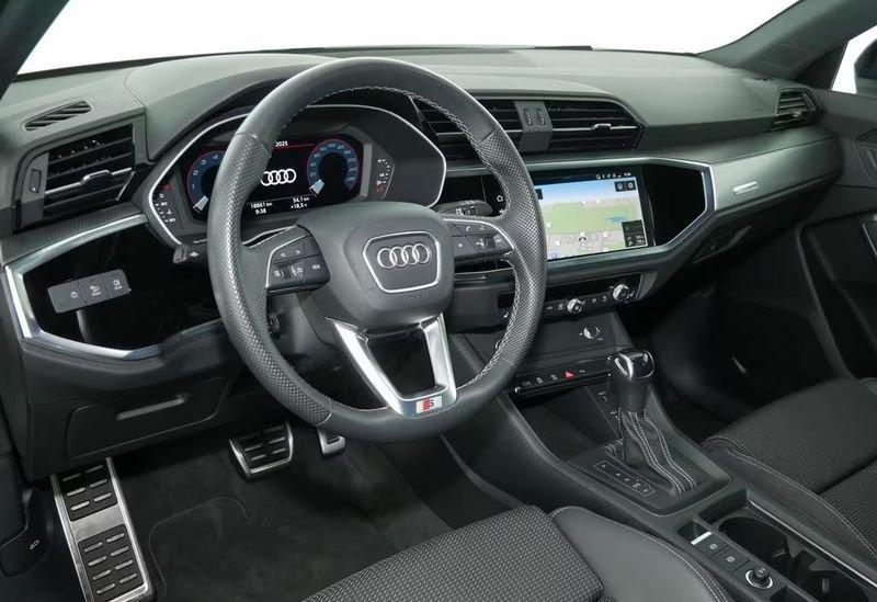 Audi Q3 Q3 35 TFSI S tronic S line edition 19" Camera