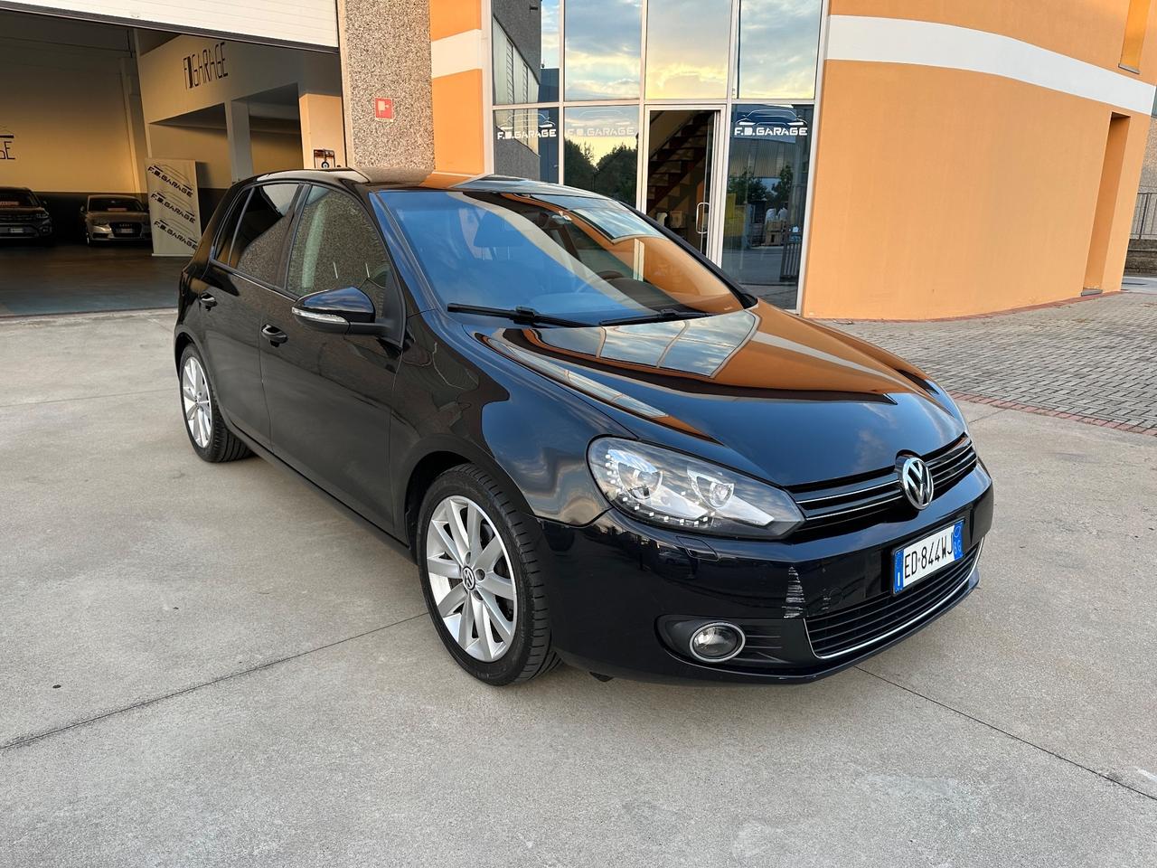Volkswagen Golf 1.6 TDI DPF DSG 5p. Highline