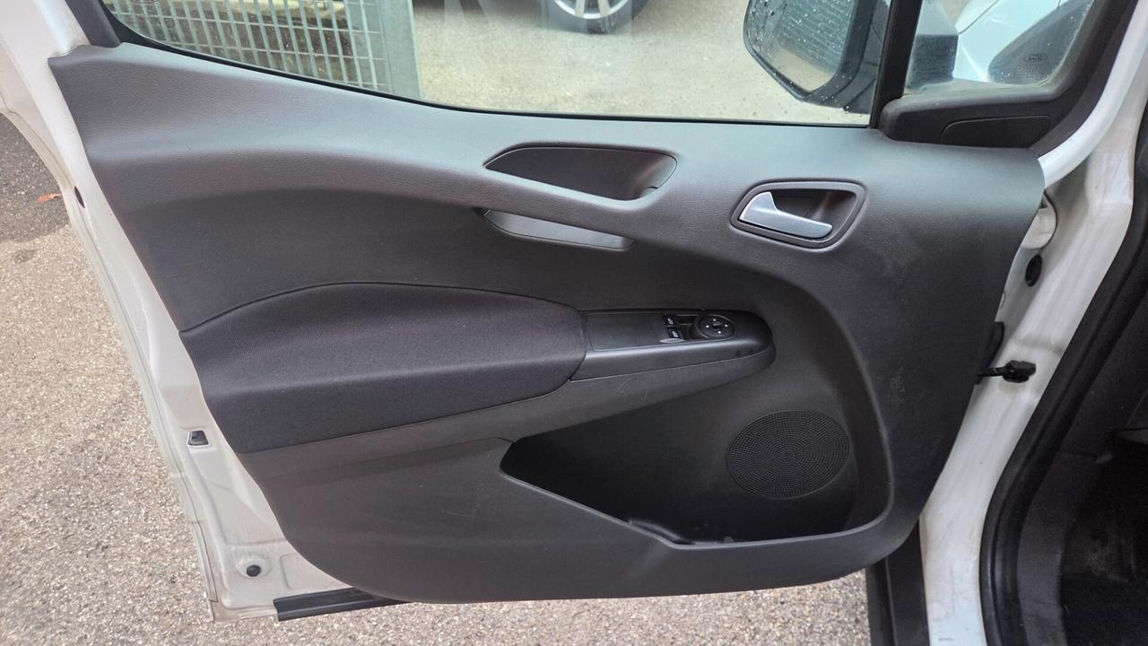 Ford transit courier 2020 1000 ecoboost