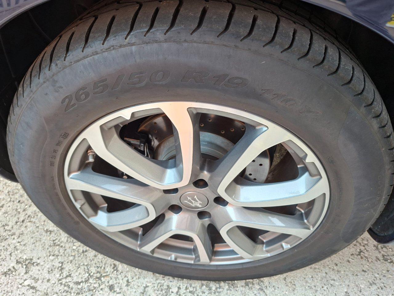 Maserati Levante 3.0 V6 250cv GRAN LUSSO