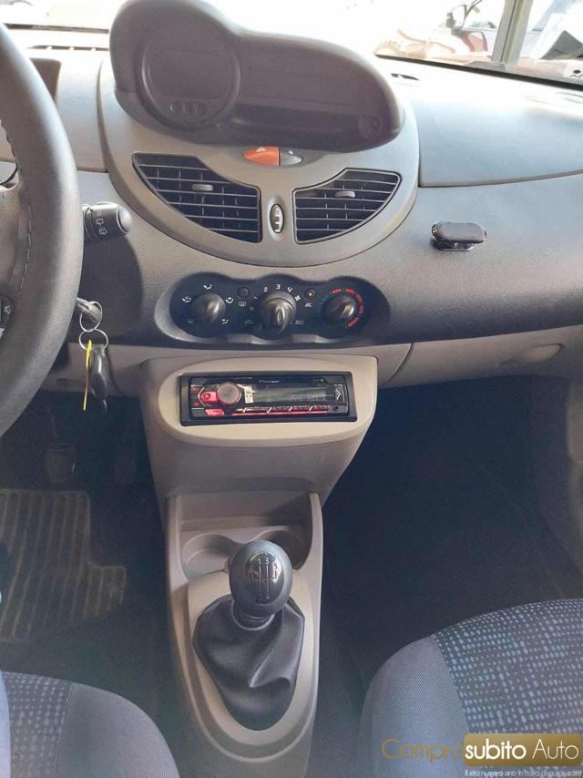 RENAULT Twingo 1.2 16V Dynamique