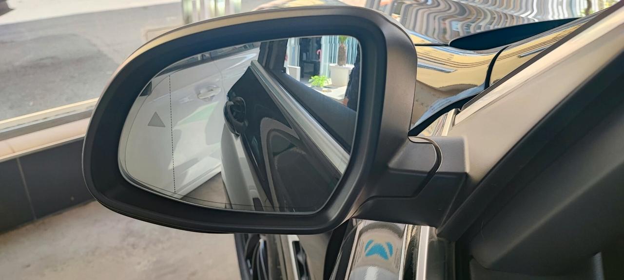BMW X3 con telecamere perimetrali 2022