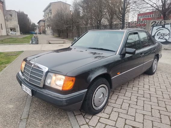 Mercedes-benz 200 e w124