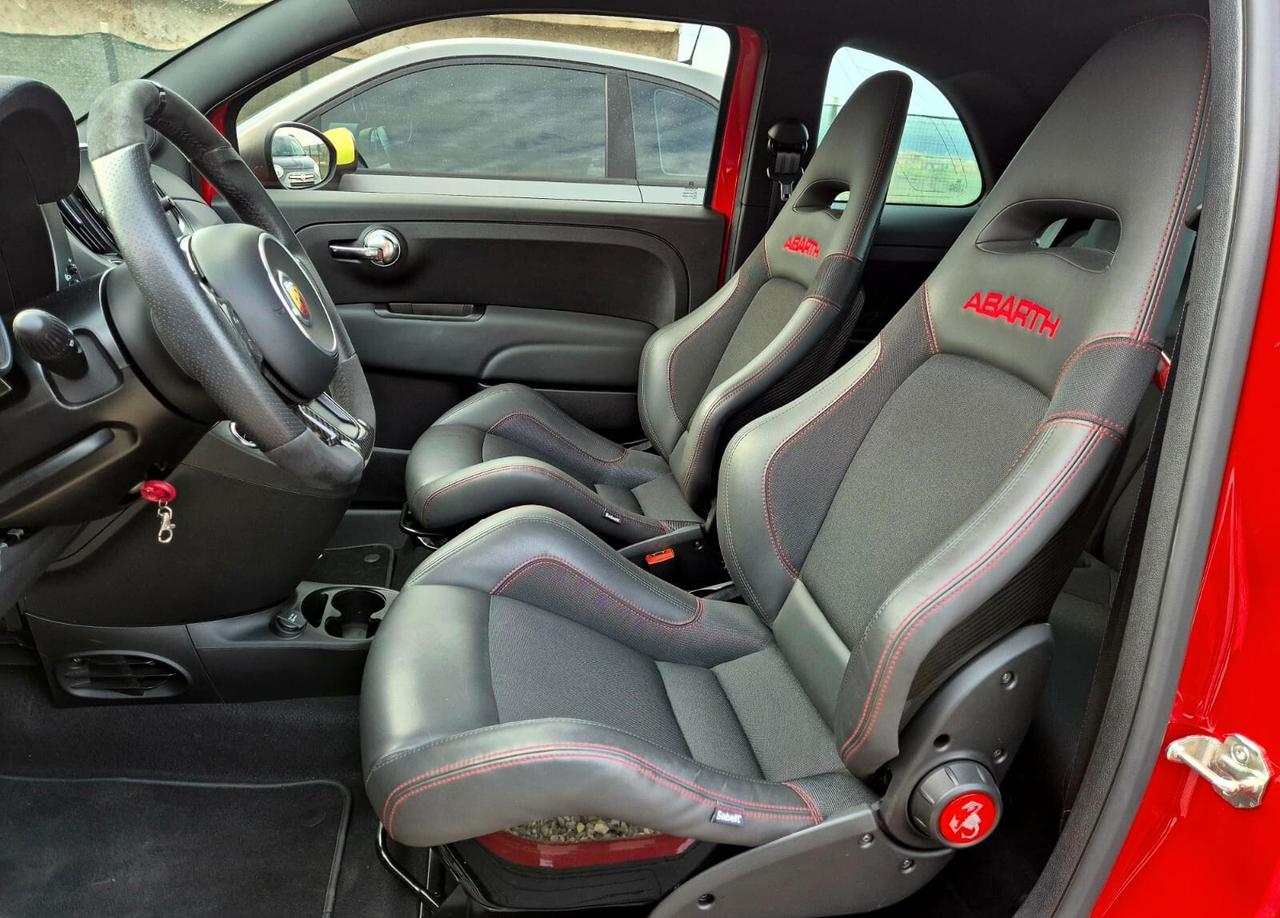 Abarth 695 1.4 Turbo T-Jet 180 CV Competizione
