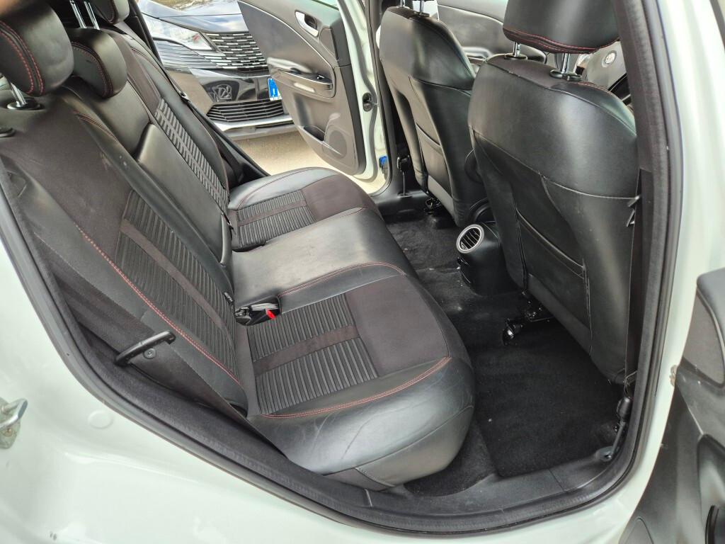 Alfa Giulietta 1.6 JTDm-2 105 CV EXCLUSIVE