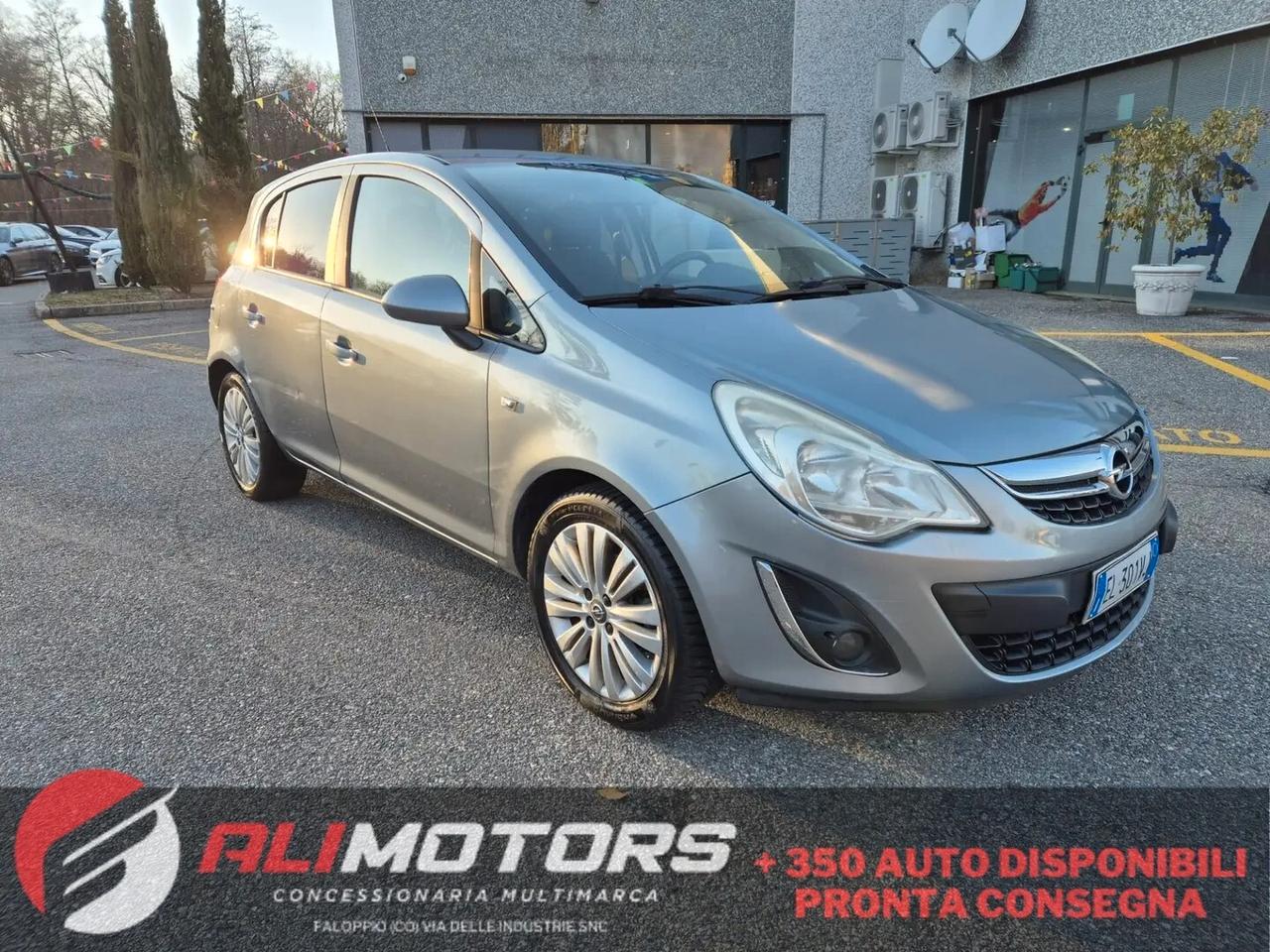 Opel Corsa 1.2 5 porte Sport *NEOPATENTATI*