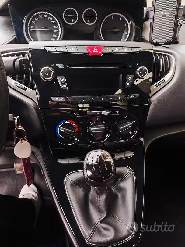 Lancia Y 1.3 MJT - OK NEOPATENTATI