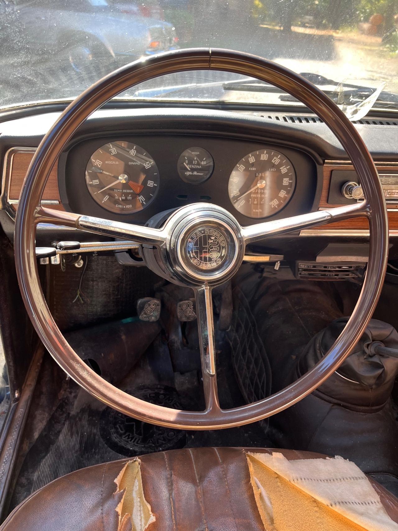 Alfa Romeo Giulia 1300TI