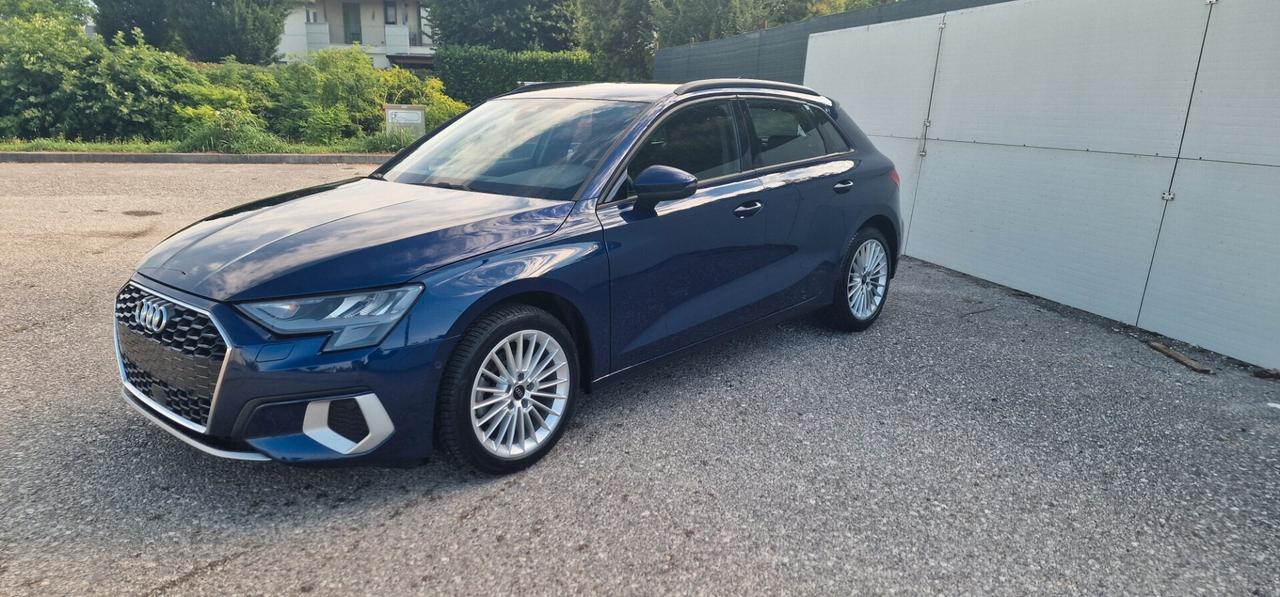 Audi A3 SPB 35 TFSI S-Tronic Business Advanced