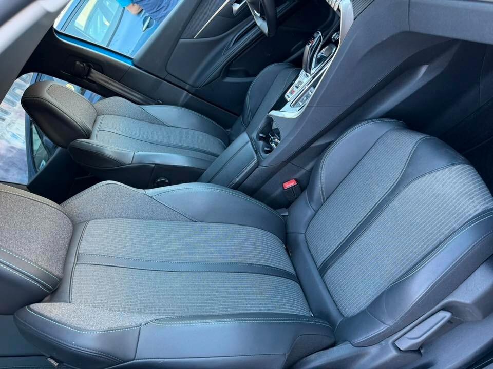 Peugeot 3008 BlueHDi 130 S&S EAT8 Allure Pack