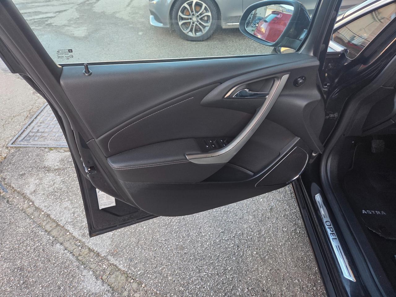 OPEL ASTRA 1.7 125 CV ANNO 2012 NAVIGATORE KM CERTIF