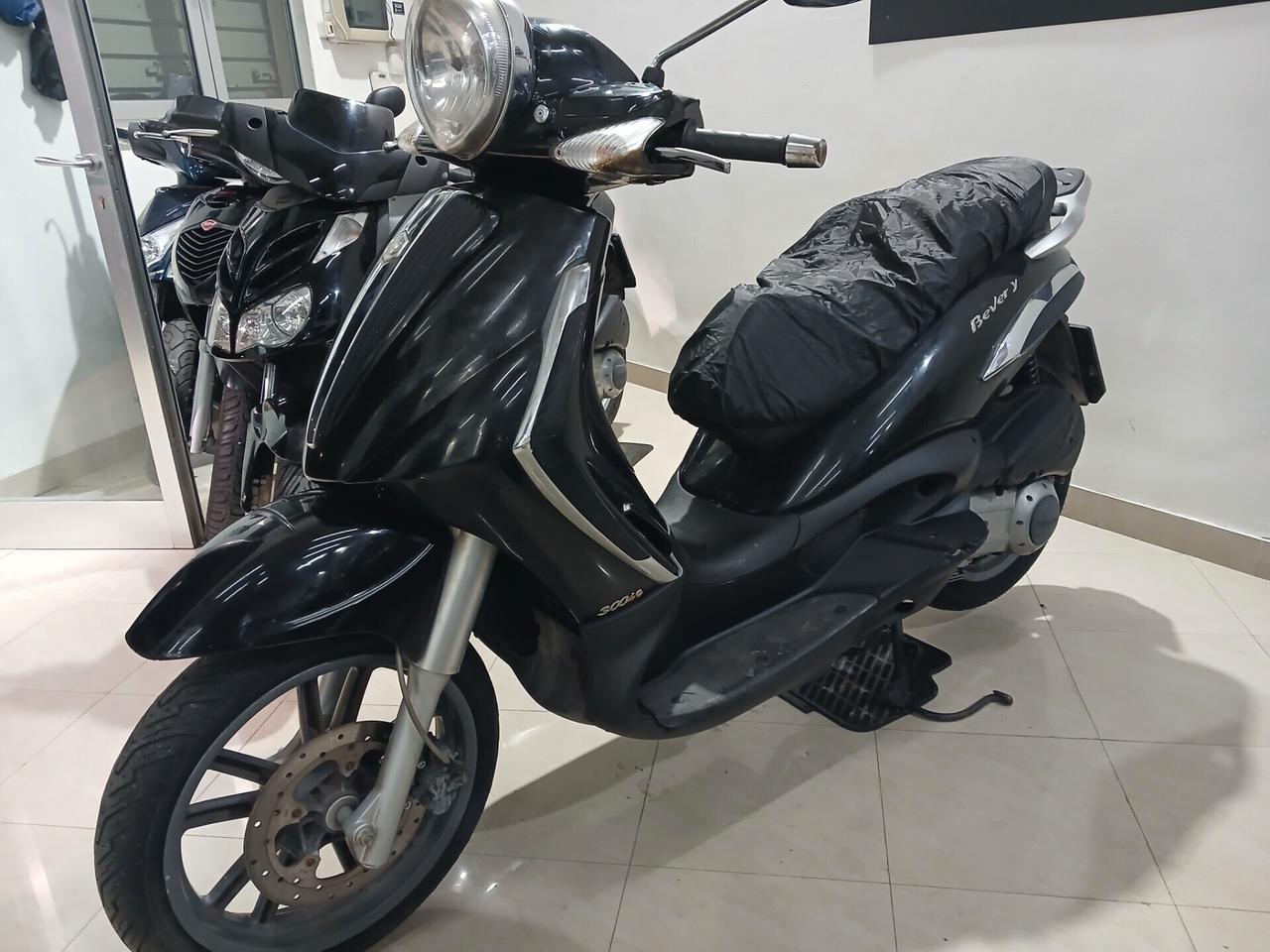 Piaggio Beverly 300 TOURER