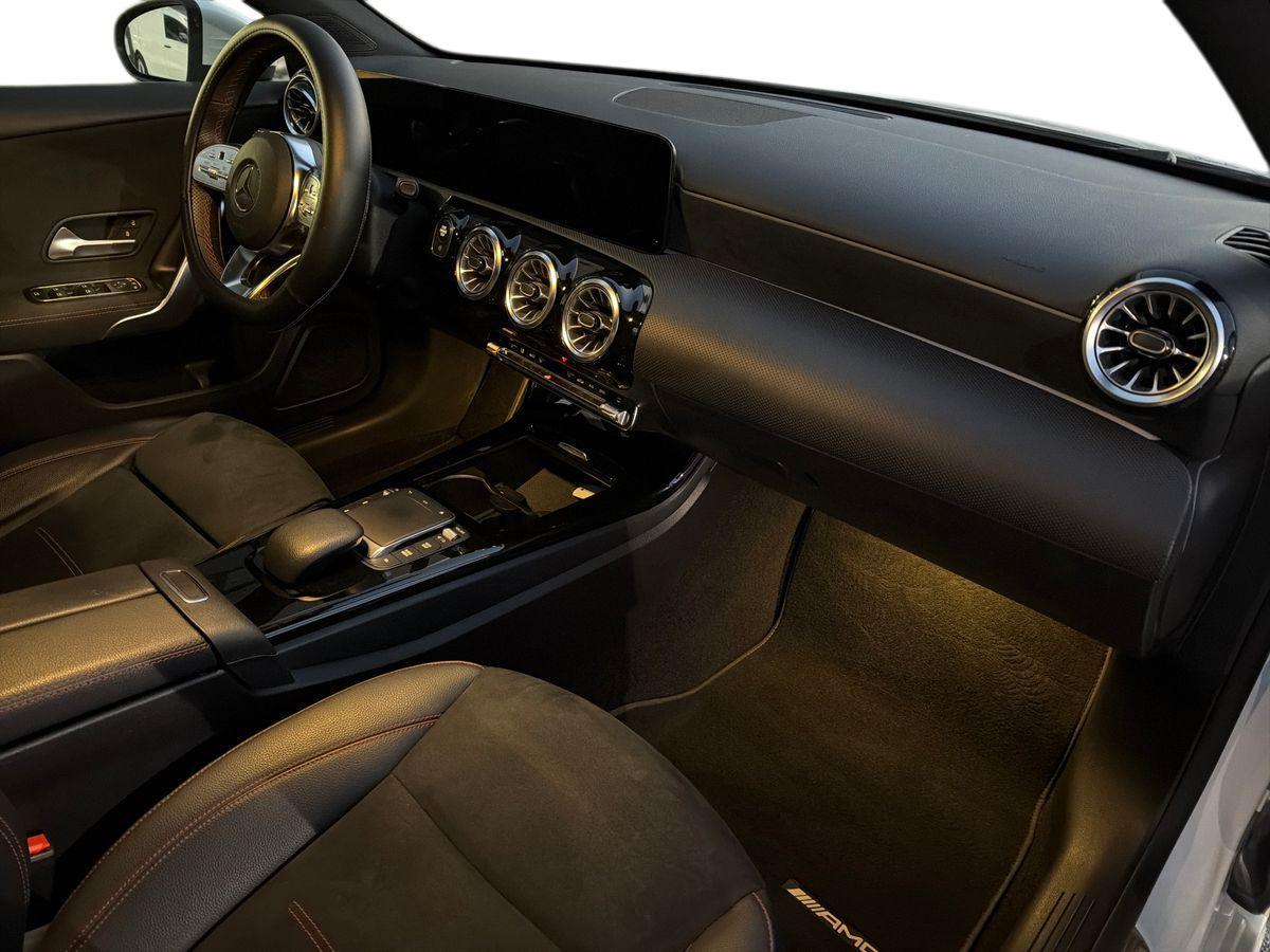 Mercedes-Benz A 180 Premium auto