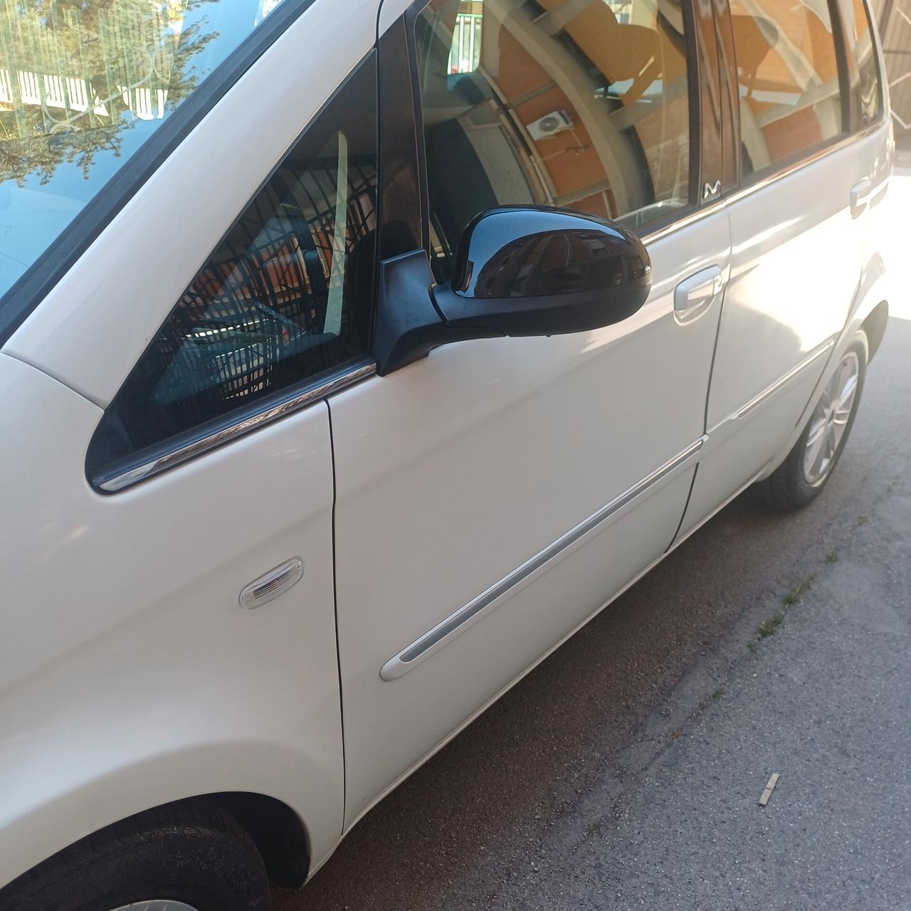 Lancia MUSA 1.3 Mjt 16V 95 CV S&S DPF Oro Plus