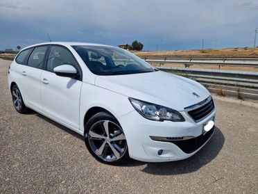 Peugeot 308 BlueHDi 120 S&S SW Allure