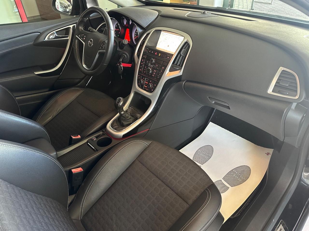 Opel Astra GTC 1.6 Turbo 180CV 3 porte Cosmo S