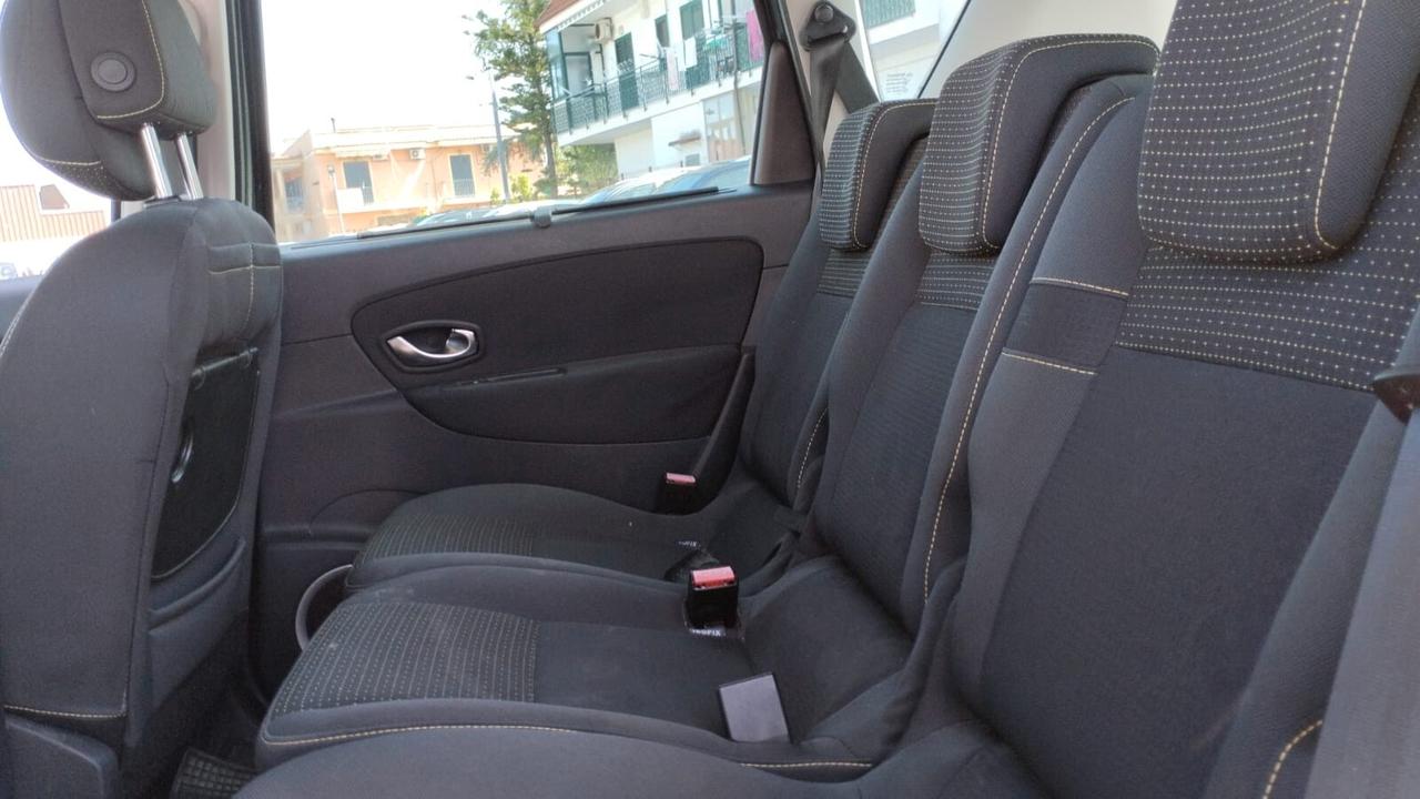 Renault Scenic Scénic X-Mod 1.5 dCi 110CV Luxe