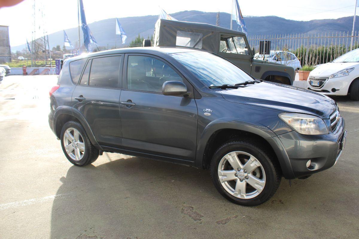 TOYOTA - RAV4 - Crossover 2.2 D-4D 177CV Luxury