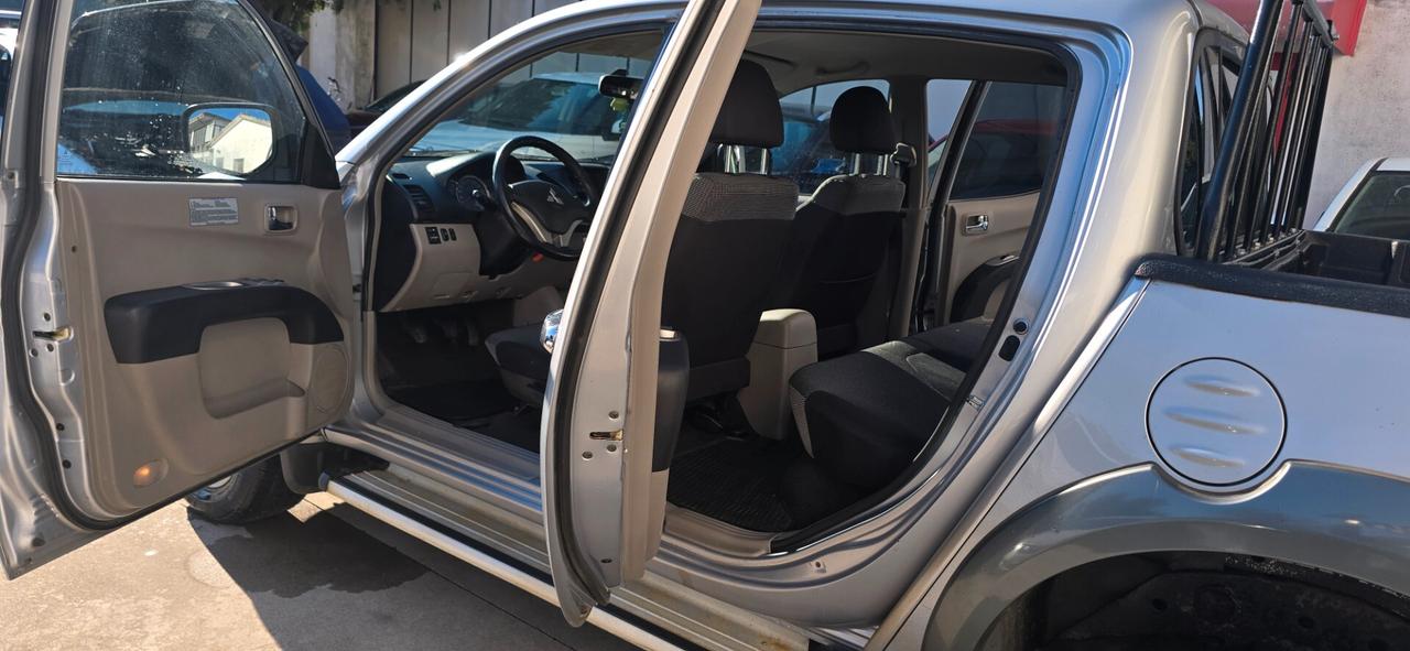 Mitsubishi L200 2.5 DI-D/136CV Double Cab Intense