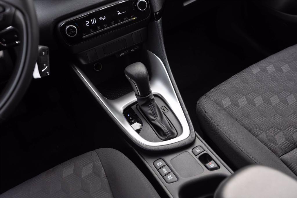 MAZDA 2 1.5 vvt full hybrid electric Centre Line e-cvt del 2025