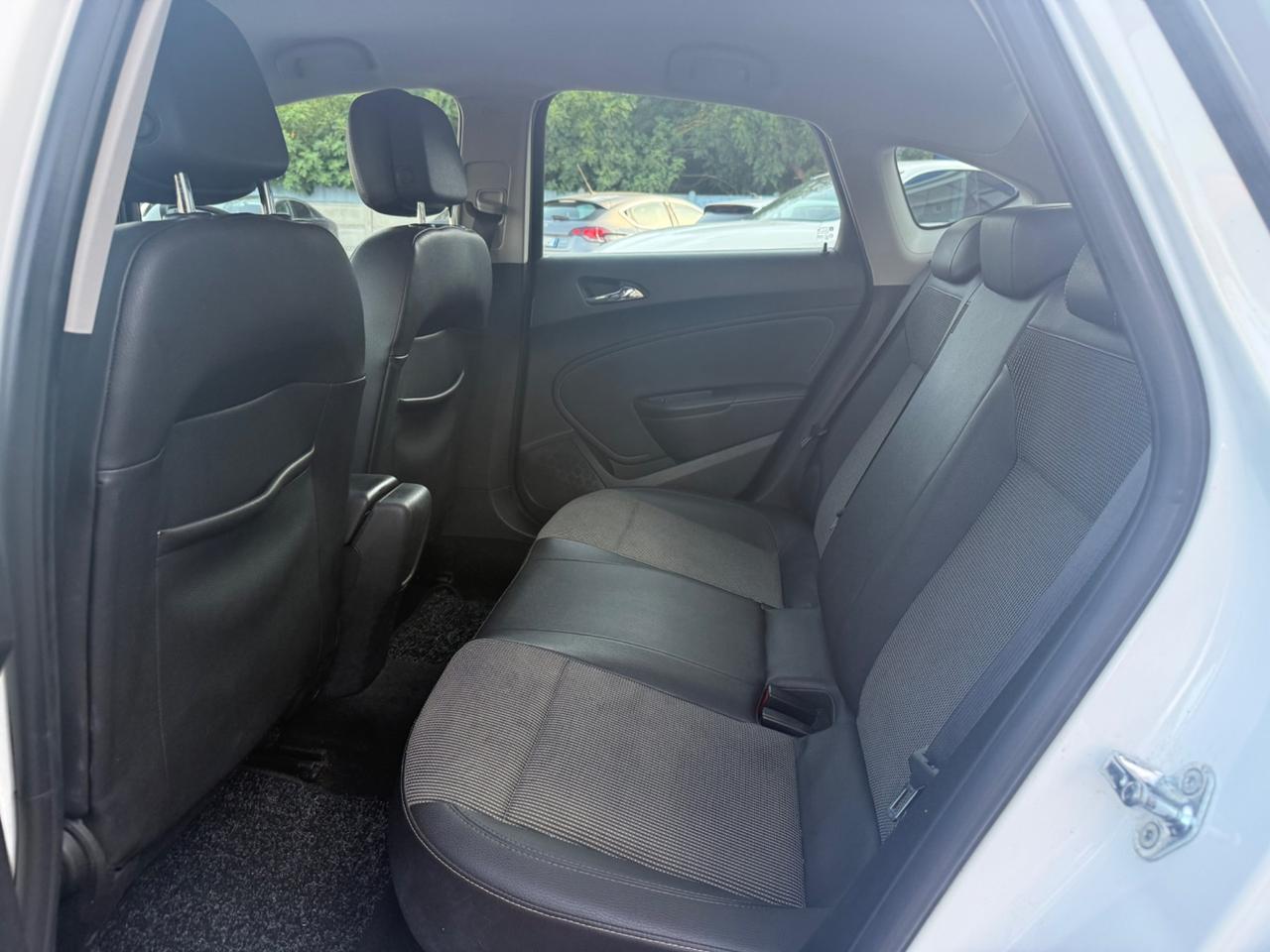Opel Astra 1.7 CDTI 110CV 5 porte Cosmo
