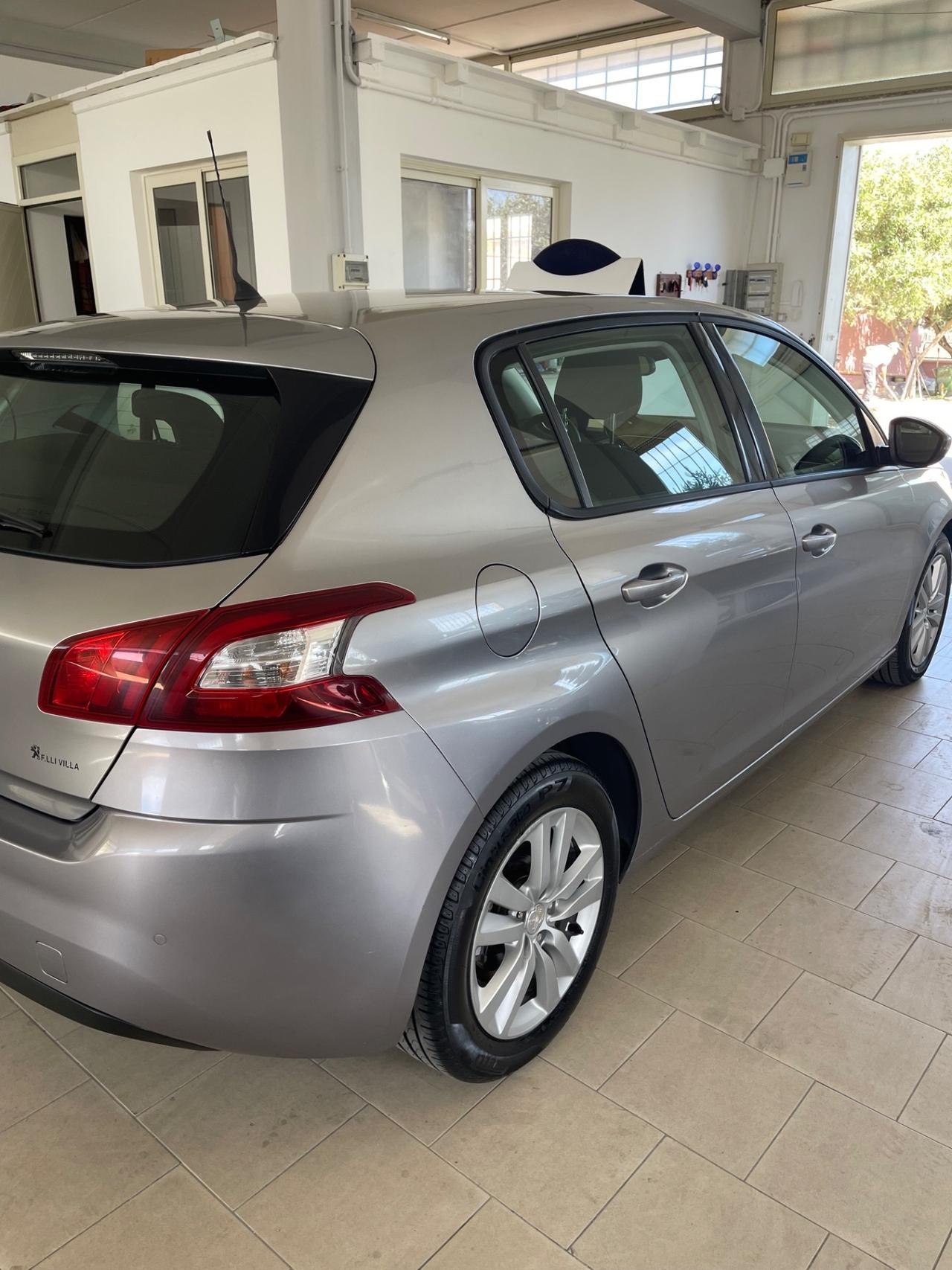 Peugeot 308 1.6 HDi 92 CV Business