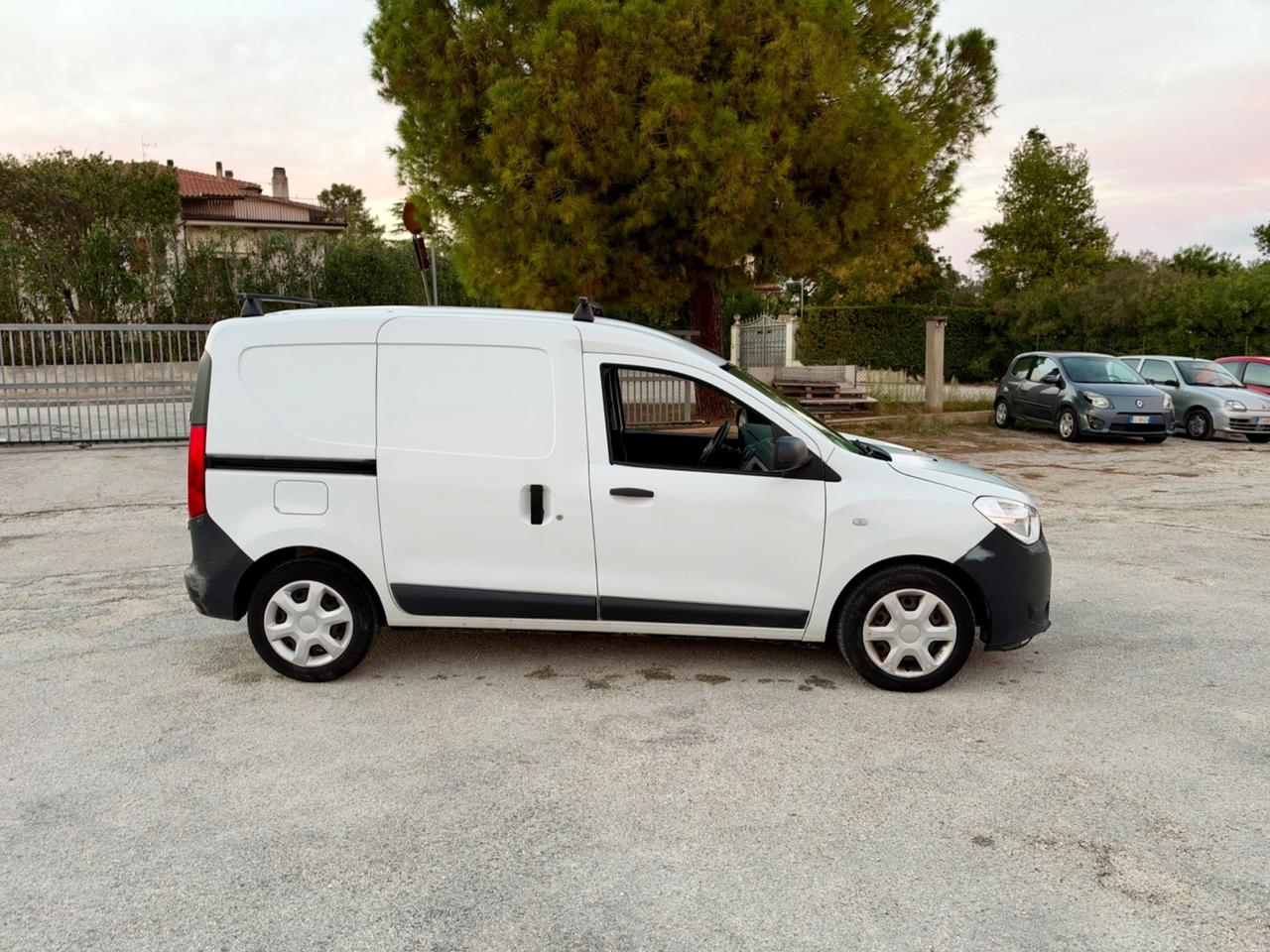 Autocarro Dacia Dokker Diesel 1.5 DCi UNIPRO