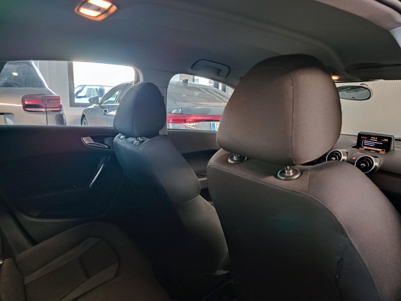 Audi A1 Sportback 1.4 tdi Metal s-tronic