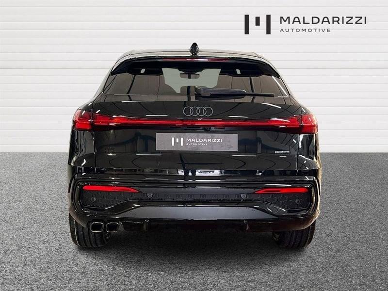 Audi Q5 II 2025 Sportback Sportback 2.0 tdi mhev+ S line edition quattro 204cv s-tr