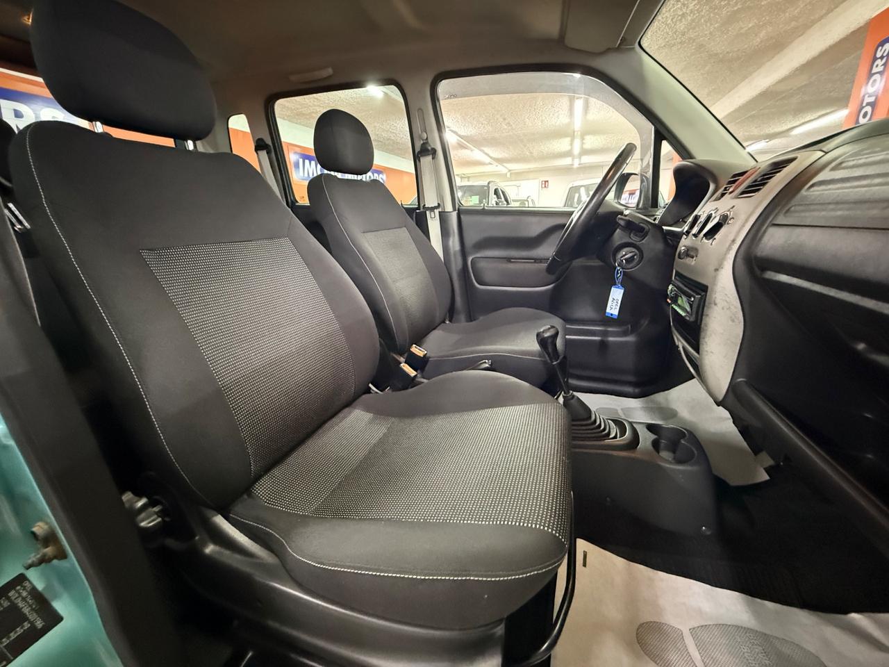 Opel Agila 1.2 16V Cosmo