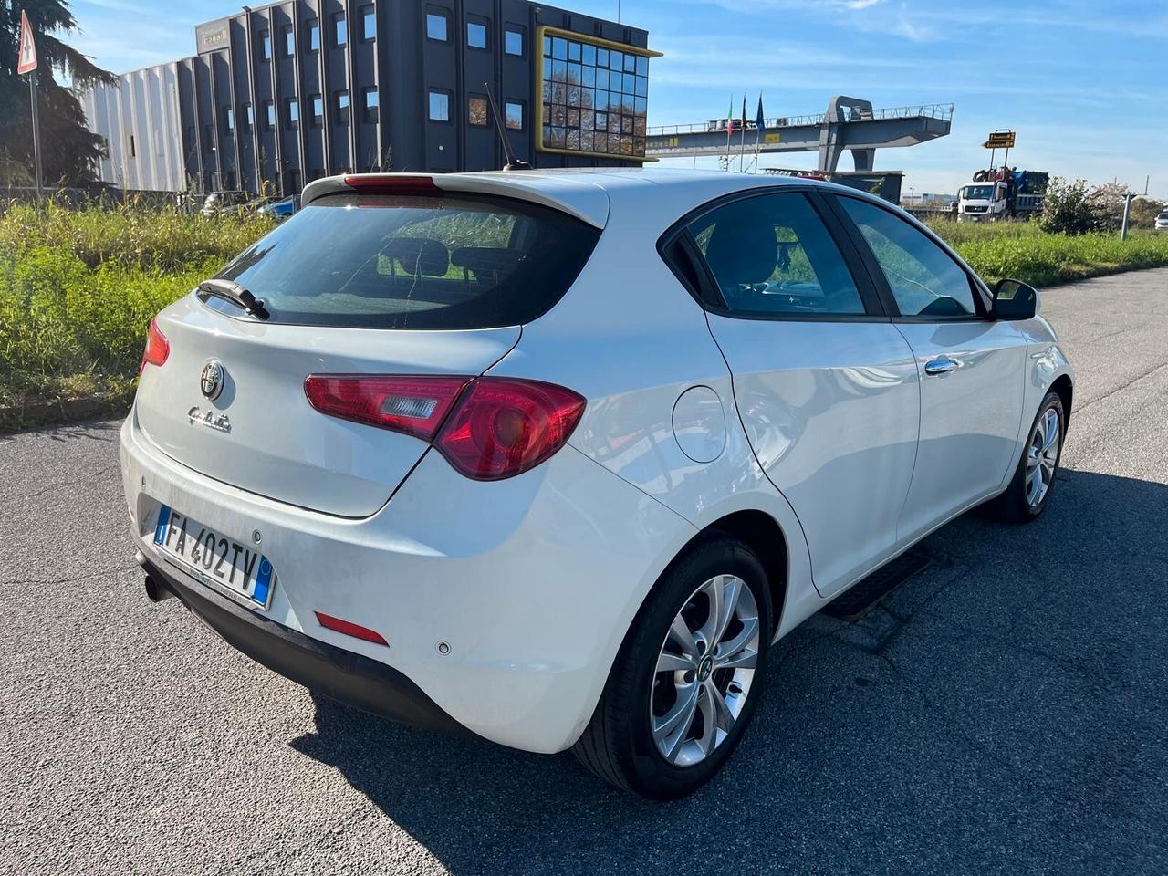 Alfa Romeo Giulietta 1.6 JTDm-2 105 CV