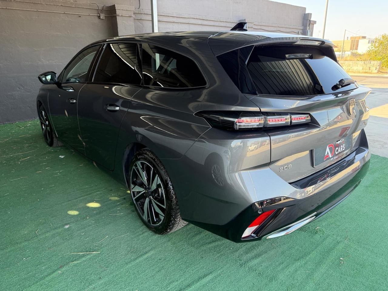 Peugeot 308 130 EAT8 SW Allure