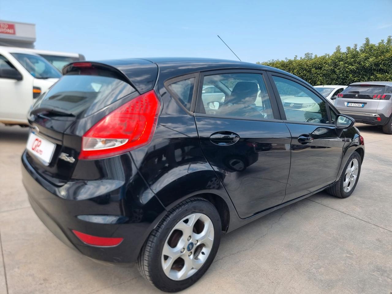Ford Fiesta 1.4 TDCi 70CV 5 porte Titanium