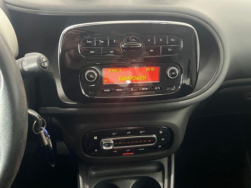smart fortwo Fortwo 1.0 Youngster 71cv twinamic