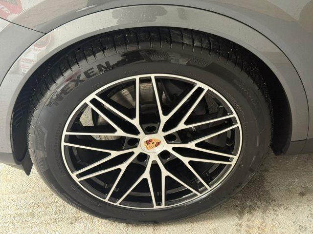 PORSCHE Cayenne Coupé 3.0 V6