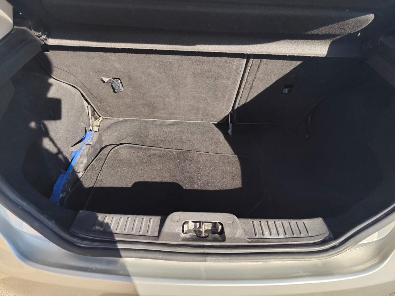 Ford Fiesta 1.5 TDCi Diesel 75CV