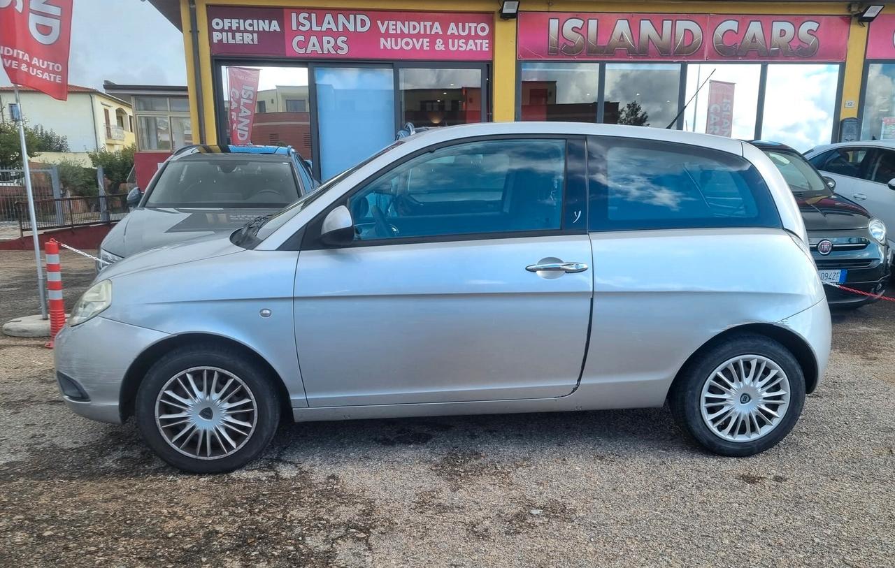 Lancia Ypsilon 1.3 MJT 75 CV