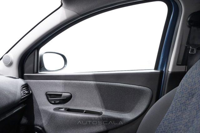 LANCIA Ypsilon 1.0 FireFly 5 porte S&S Hybrid Silver Plus