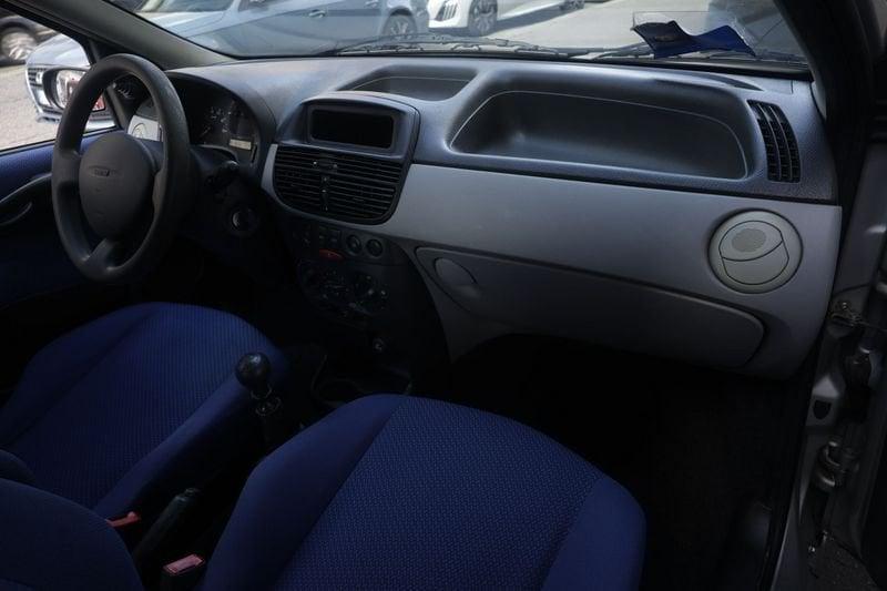 FIAT Punto FIAT Punto Punto 5p 1.2 ELX ANNO 2002